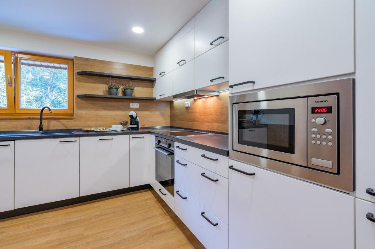 Pod Milonovou Apartment