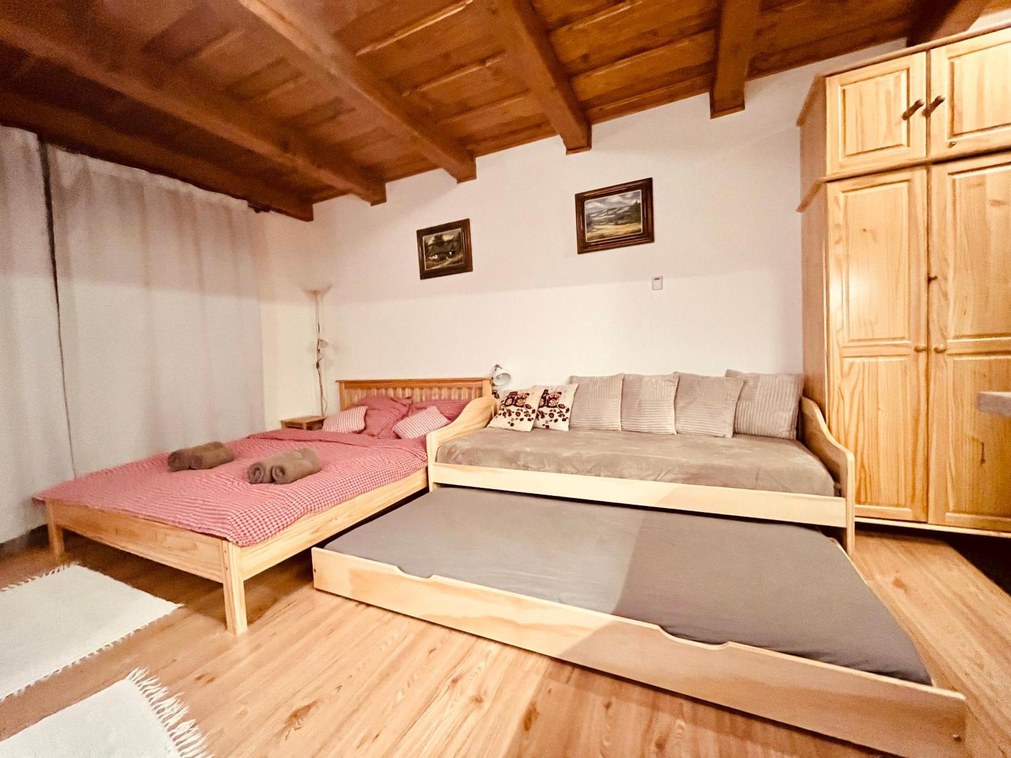Pod Milonovou Apartment